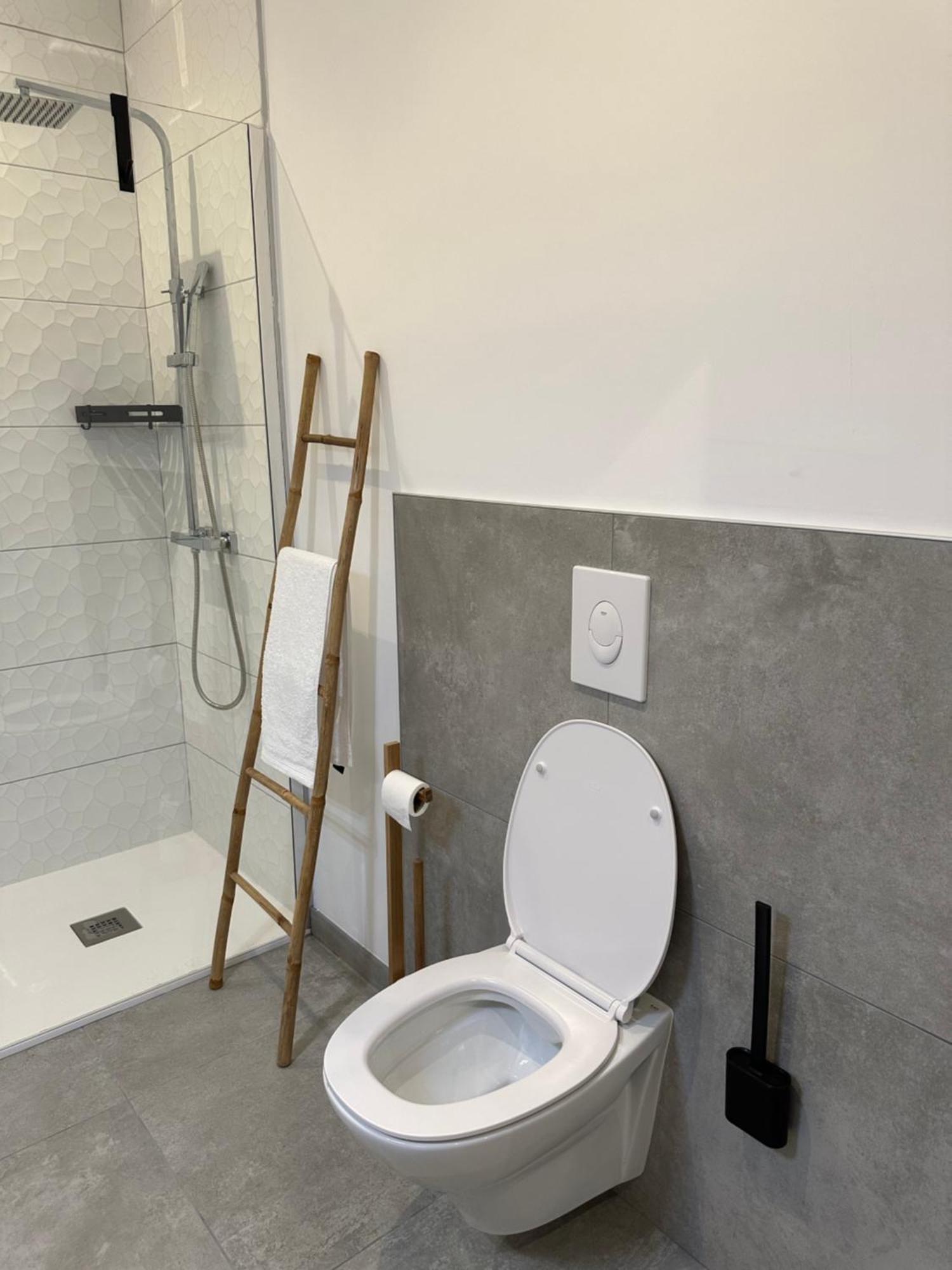 Appartement De La Gare Remiremont Zewnętrze zdjęcie